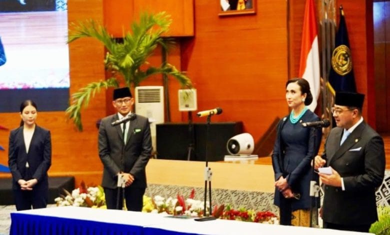 pariwisata dan ekonomi kreatif
