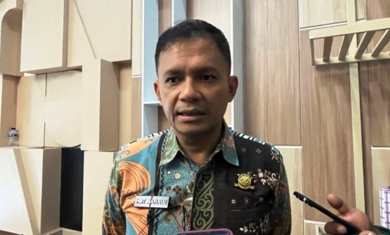 pegawai dishub samarinda terima uang parkir
