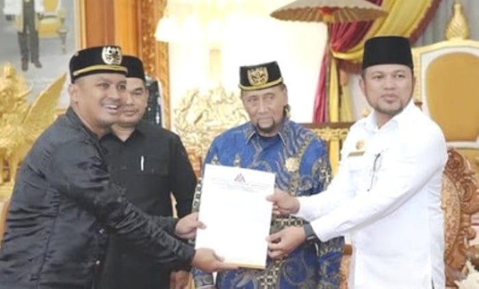 Gubernur Kaltim Sultan Kutai