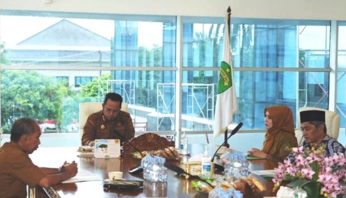 kontribusi sawit kaltim