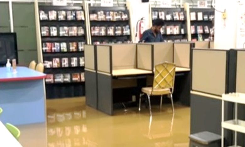 Perpustakaan Kaltim banjir