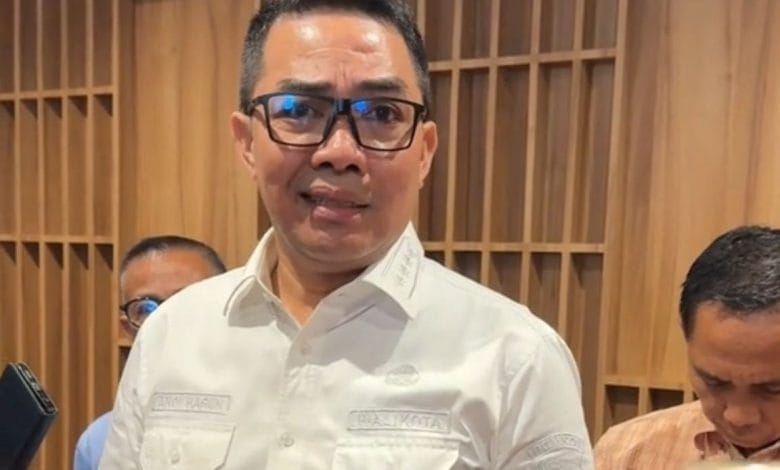 neneng chamelia santi