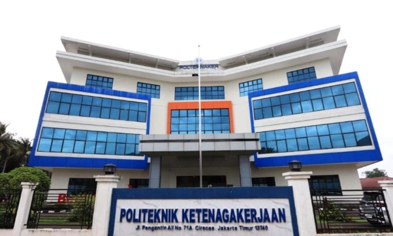 Mahasiswa Polteknaker